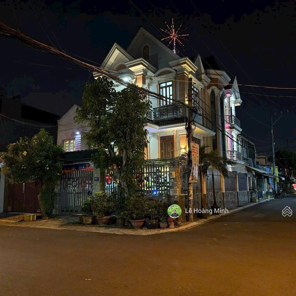 Biệt thự mini hầm 2 lầu góc ngã tư mặt tiền đường hiệp thành 18