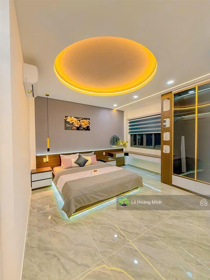 Siêu phẩm 4,2m nở hậu 5,2m x 18m. 4 tầng. ô thang máy 1/ ngắn đường dương thị mười