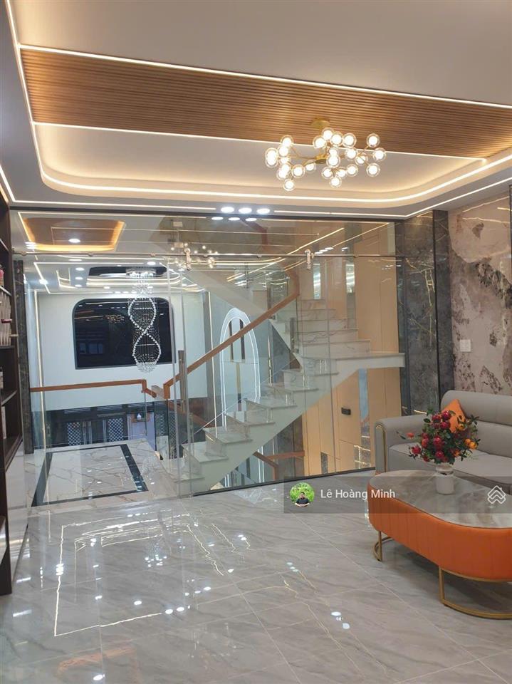 Siêu phẩm 4,2m nở hậu 5,2m x 18m. 4 tầng. ô thang máy 1/ ngắn đường dương thị mười
