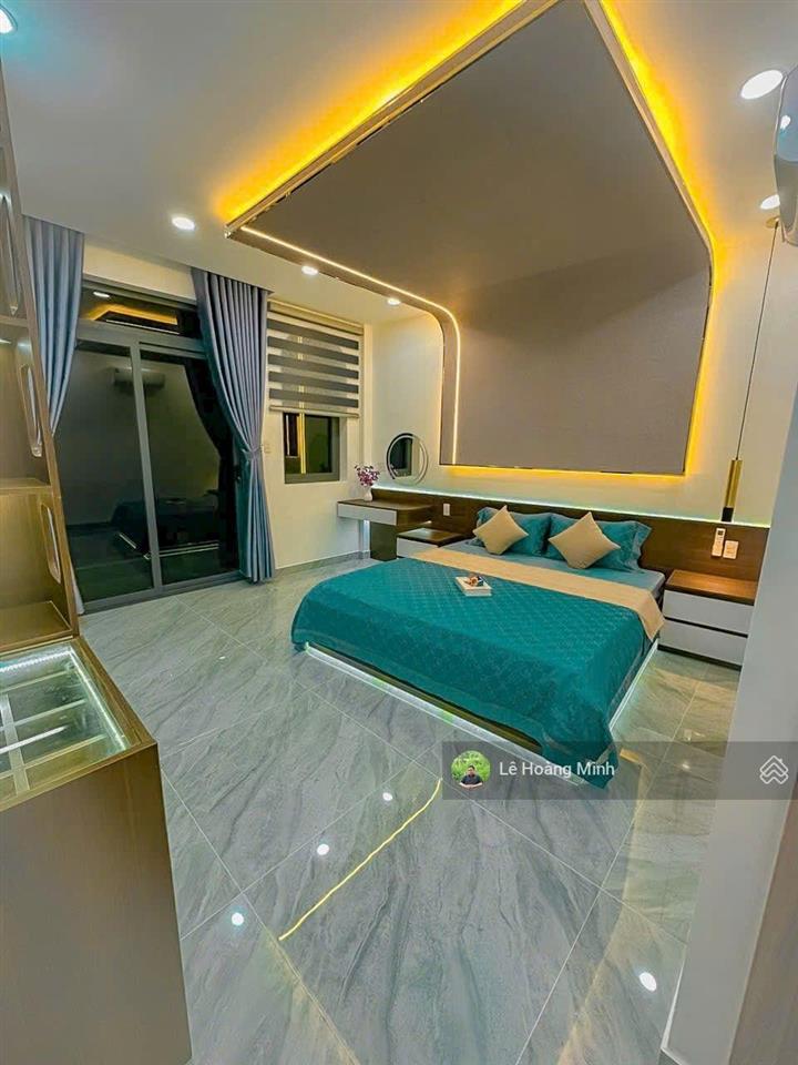 Siêu phẩm 4,2m nở hậu 5,2m x 18m. 4 tầng. ô thang máy 1/ ngắn đường dương thị mười