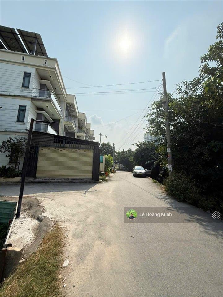 Nhà phố dt khủng 5,5m x 35m. 3 tầng đang cho thuê 37tr/ tháng sát picity thạnh xuân 14