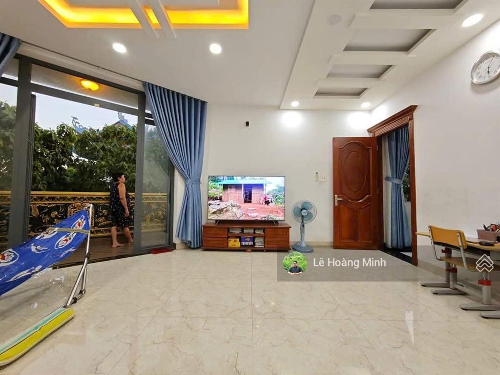 Biệt thự vip 8m x 20m. góc 2 mt view công viên kdc hiệp thành city
