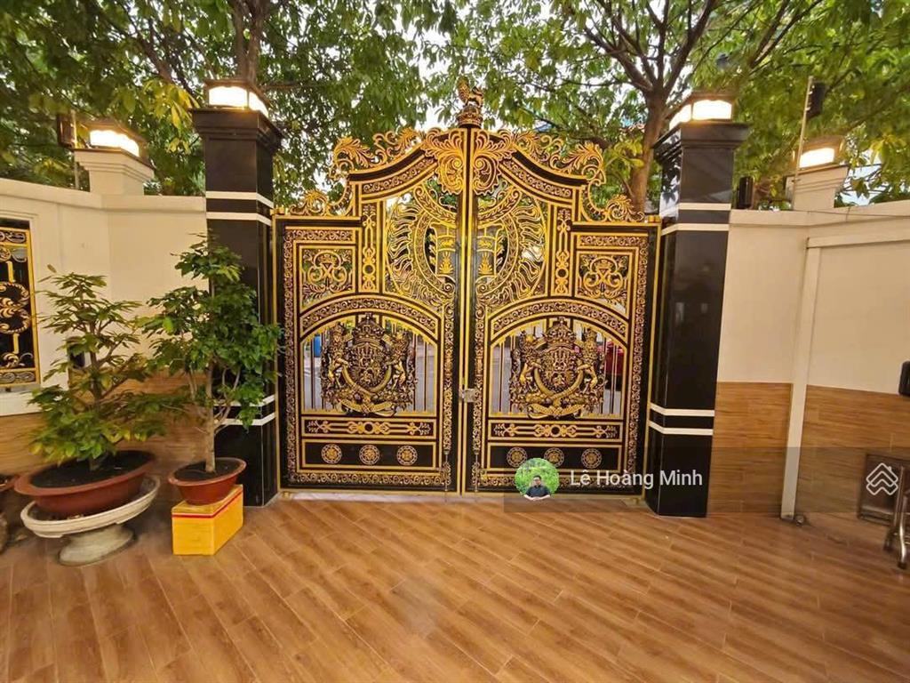 Biệt thự vip 8m x 20m. góc 2 mt view công viên kdc hiệp thành city