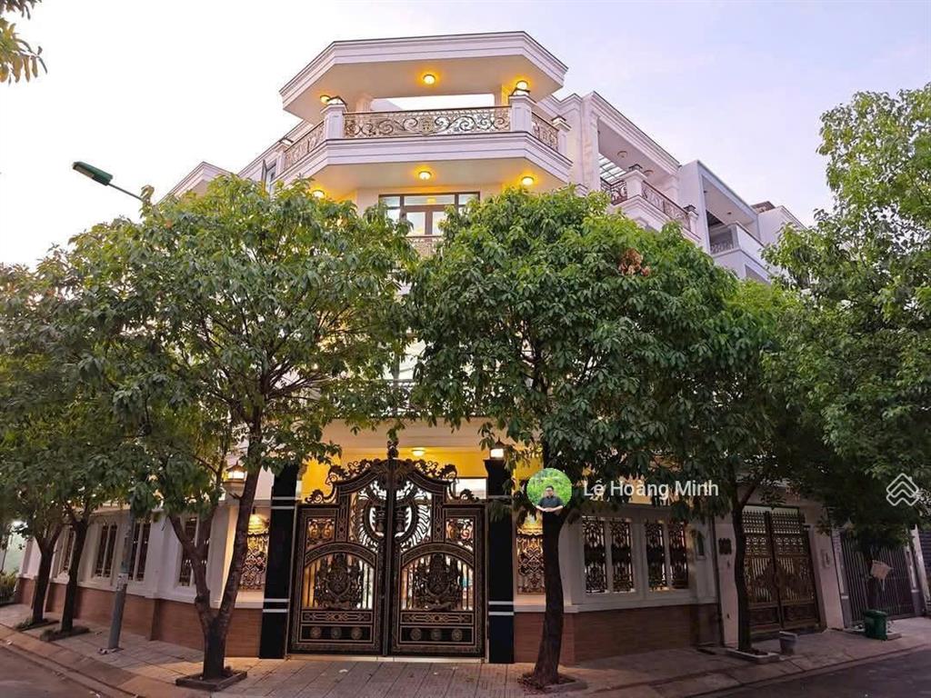 Biệt thự vip 8m x 20m. góc 2 mt view công viên kdc hiệp thành city