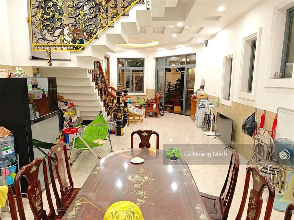 Biệt thự vip 8m x 20m. góc 2 mt view công viên kdc hiệp thành city