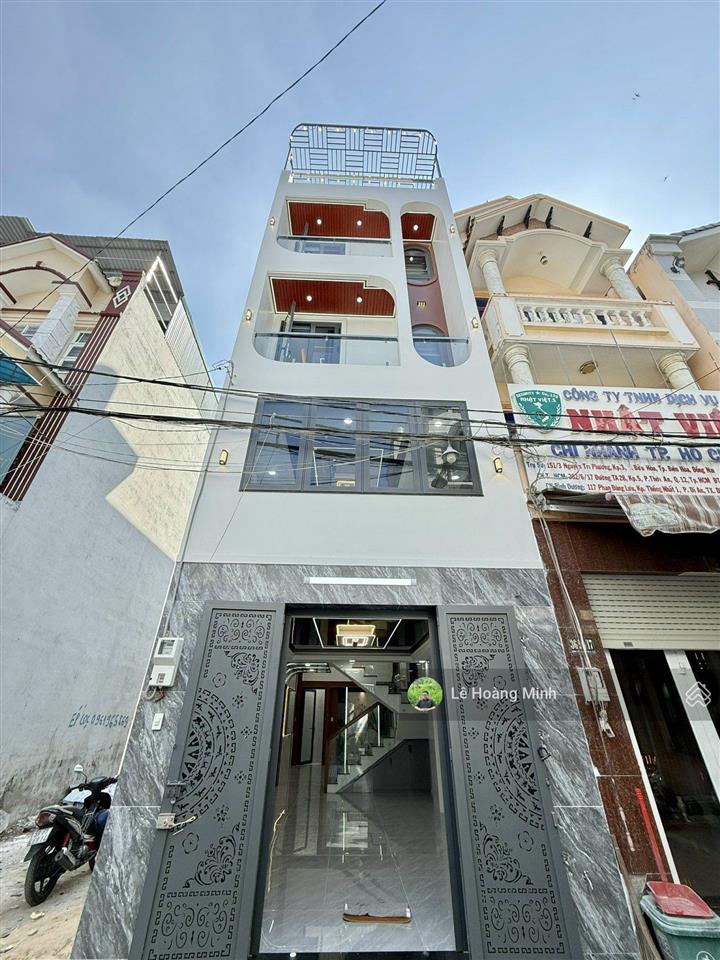 Nhà phố 4m x 15m. xây 4 tầng hẻm 6m thông lê thị riêng. sát bên trường nguyễn trung trực