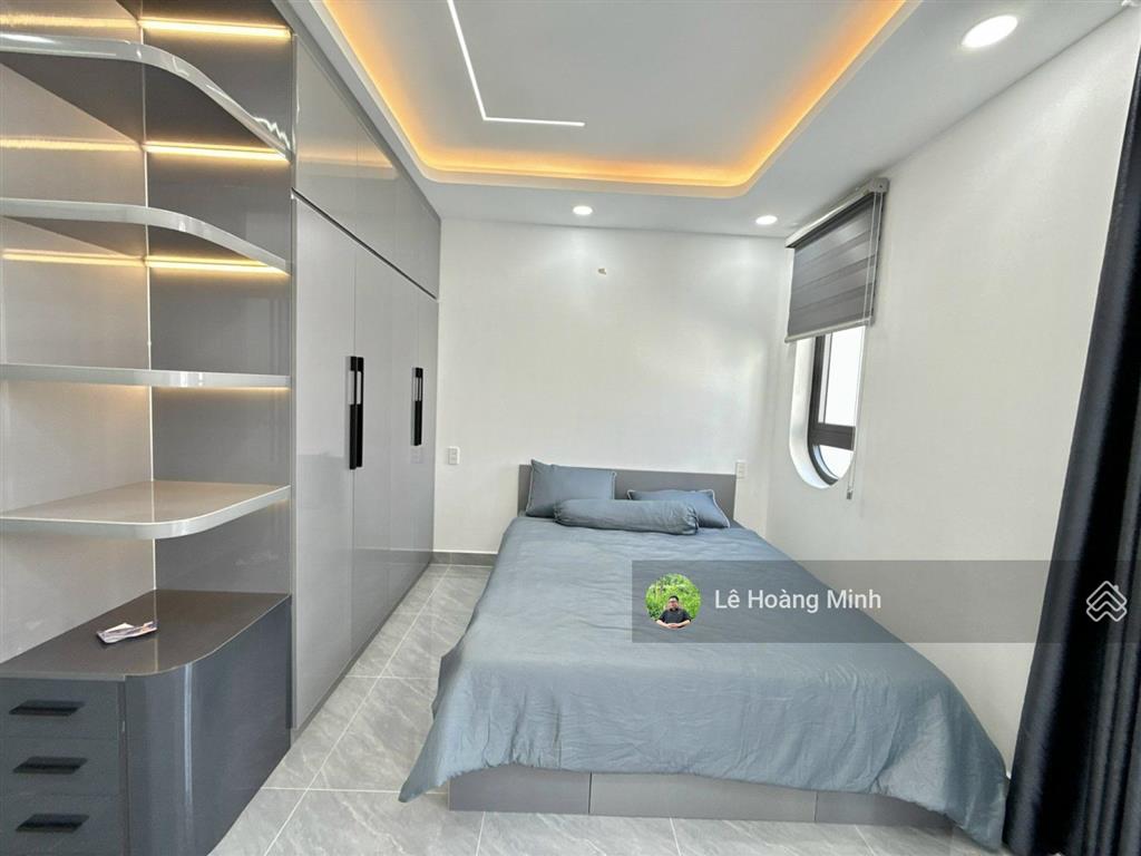 Nhà phố 4m x 15m. xây 4 tầng hẻm 6m thông lê thị riêng. sát bên trường nguyễn trung trực