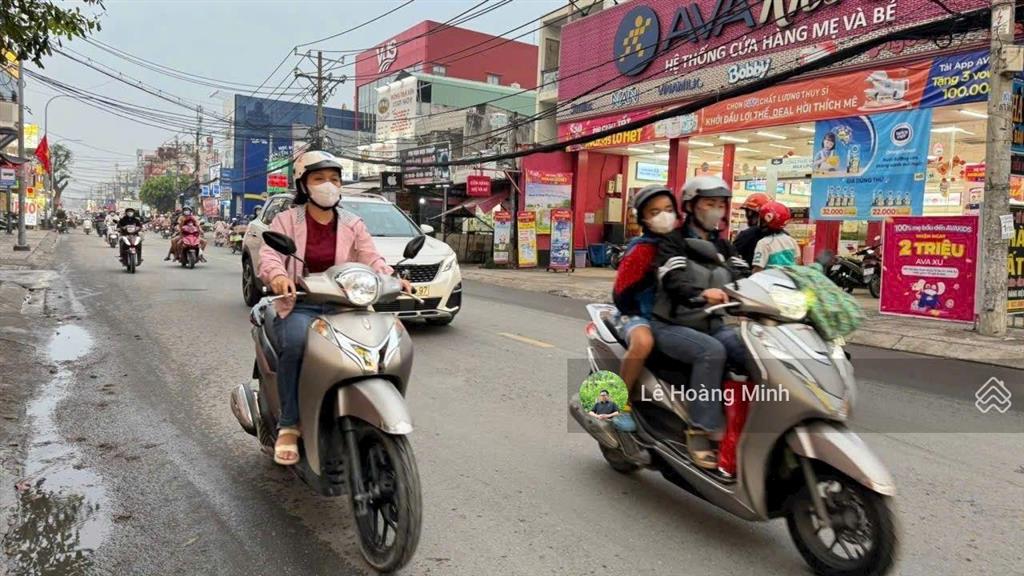 Nhà phố 6m x 32m. 157,6m2 thổ cư đúc 2 lầu mặt tiền nguyễn ảnh thủ. ngay lê văn khương (70m)