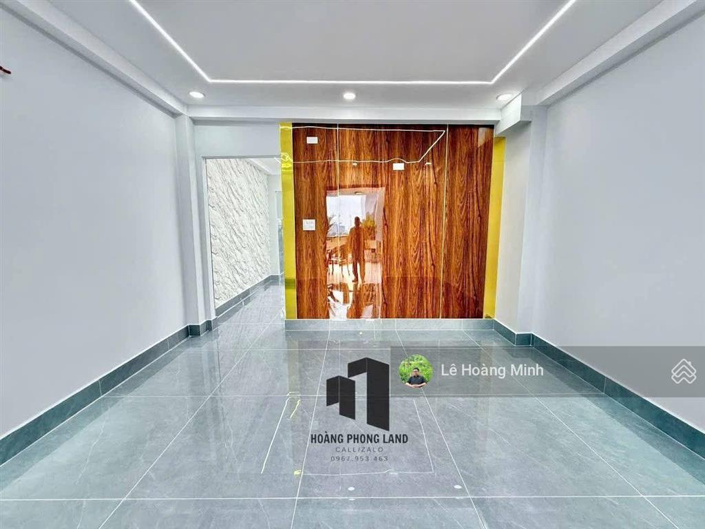 Siêu phẩm 5m x 20m. 4 tầng có thang máy hẻm 7m thông lê thị riêng