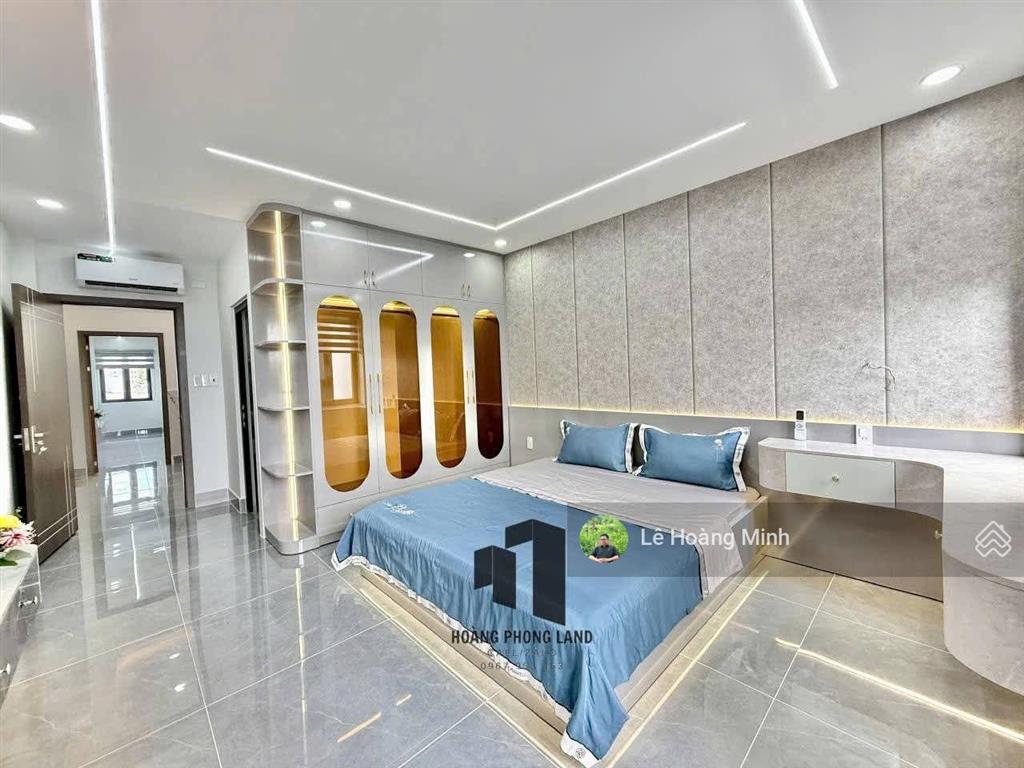 Siêu phẩm 5m x 20m. 4 tầng có thang máy hẻm 7m thông lê thị riêng