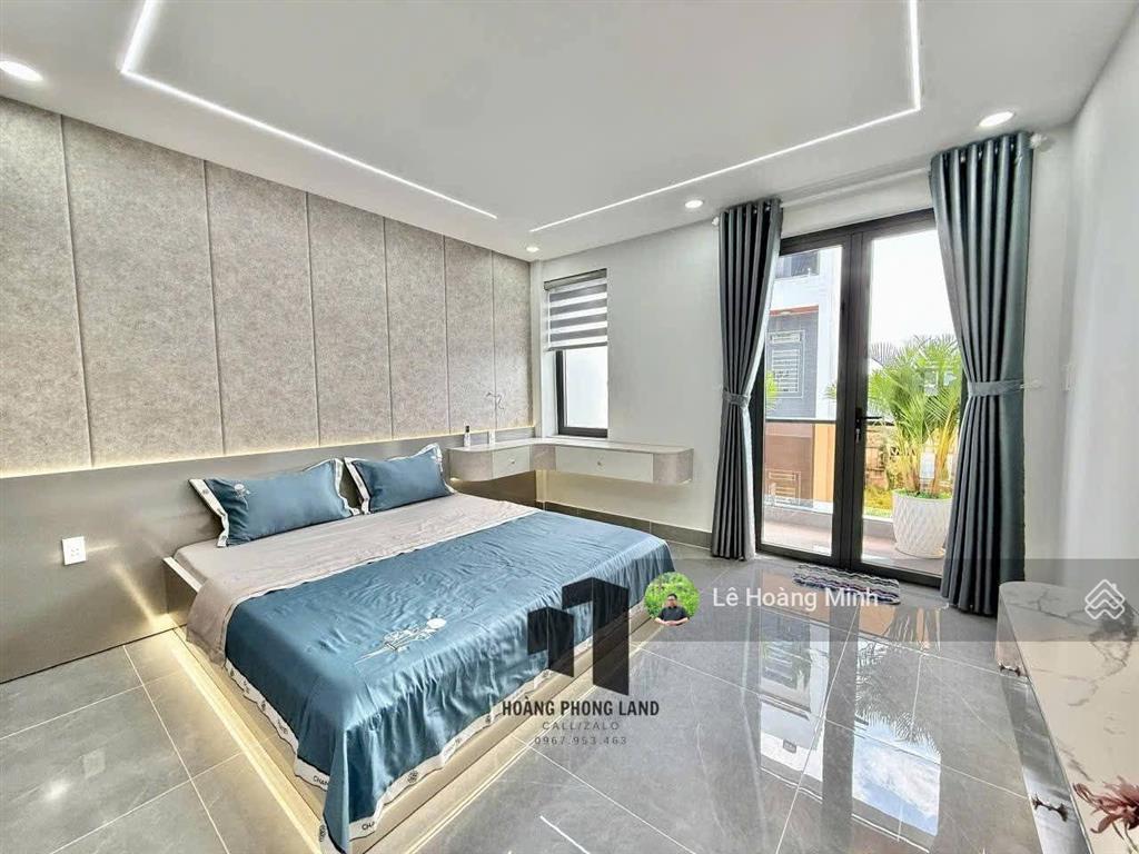 Siêu phẩm 5m x 20m. 4 tầng có thang máy hẻm 7m thông lê thị riêng