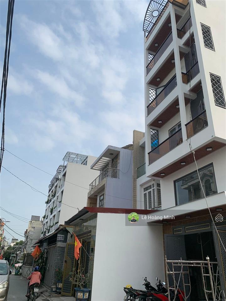 Siêu phẩm 5m x 20m. 4 tầng có thang máy hẻm 7m thông lê thị riêng