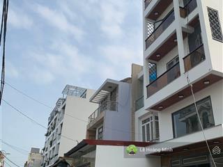 Siêu phẩm 5m x 20m. 4 tầng có thang máy hẻm 7m thông lê thị riêng