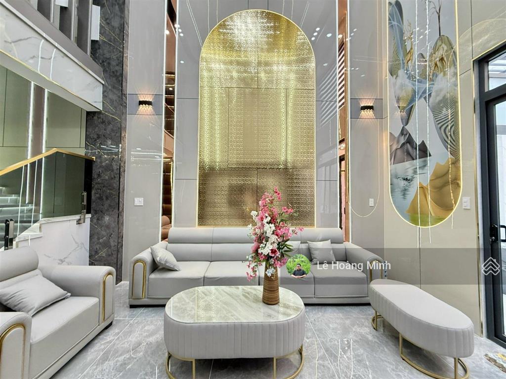 Siêu phẩm 4,4m x 18m. 5 tầng thang máy 1/ hẻm 8m thạnh xuân 25. view kênh