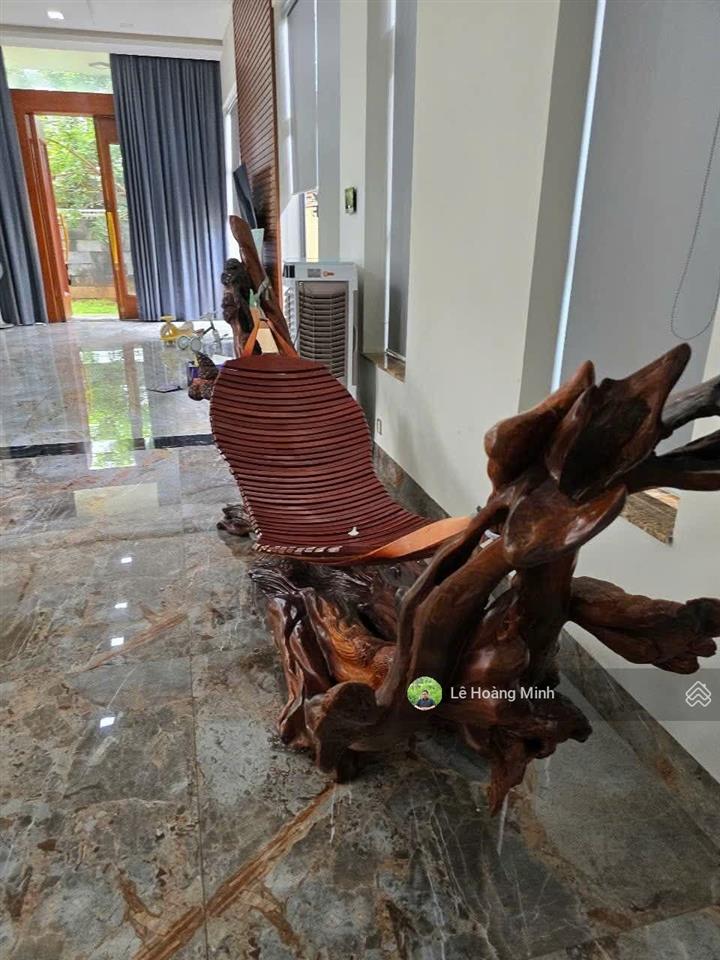 Biệt thự đẳng cấp 1000m2 3 tầng có sân vườn hồ bơi lớn đường lê thị riêng