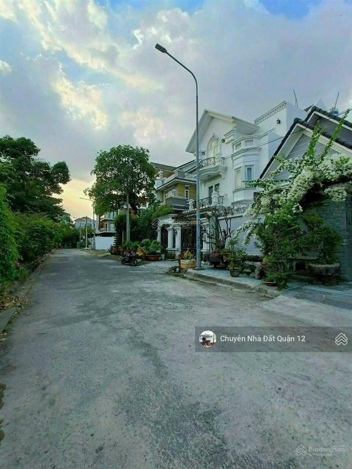 Đất xây biệt thự 10m x 20m. góc 2mt khu biệt thự phú nhuận đường lê thị riêng