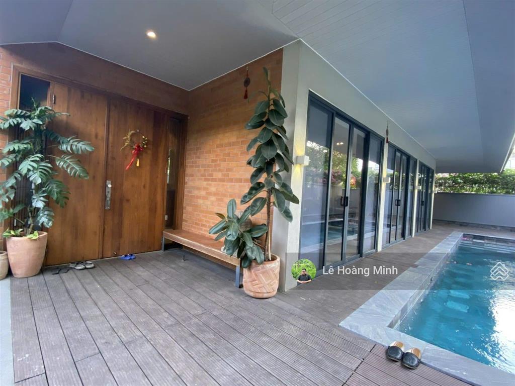 Biệt thự đẳng cấp 15m x 20m. hồ bơi sân vườn góc ngã tư đường 25m khu vip hà huy giáp