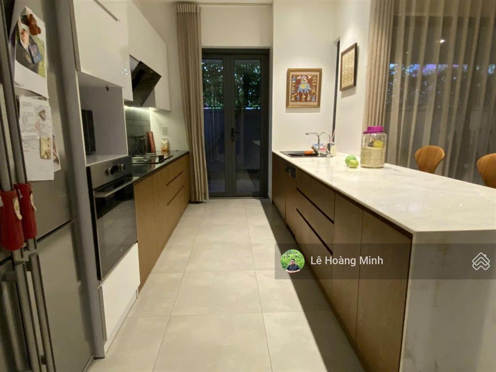Biệt thự đẳng cấp 15m x 20m. hồ bơi sân vườn góc ngã tư đường 25m khu vip hà huy giáp