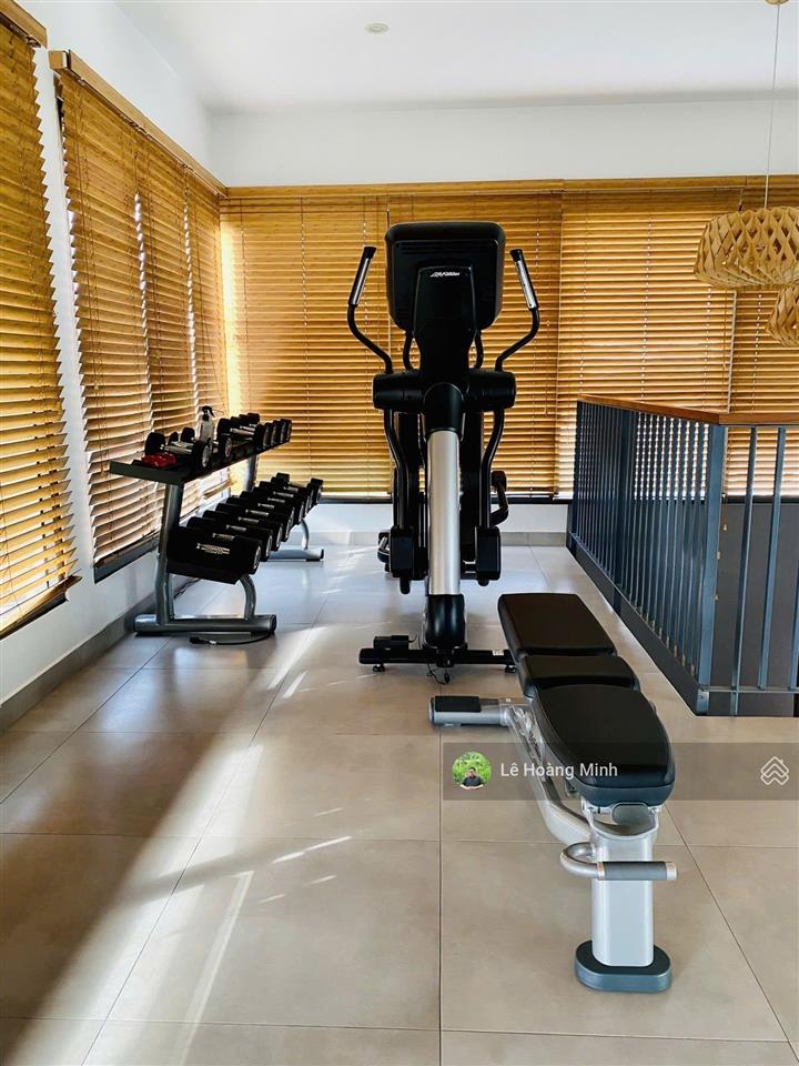 Biệt thự đẳng cấp 15m x 20m. hồ bơi sân vườn góc ngã tư đường 25m khu vip hà huy giáp