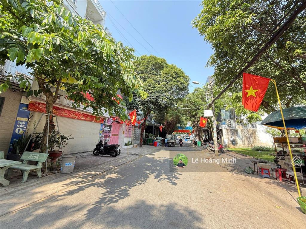 Biệt thự mini 6m x 20m. 1 hầm 3 lầu view công viên 1/ hẻm 12m thông đường tô ký ( kdc k82)