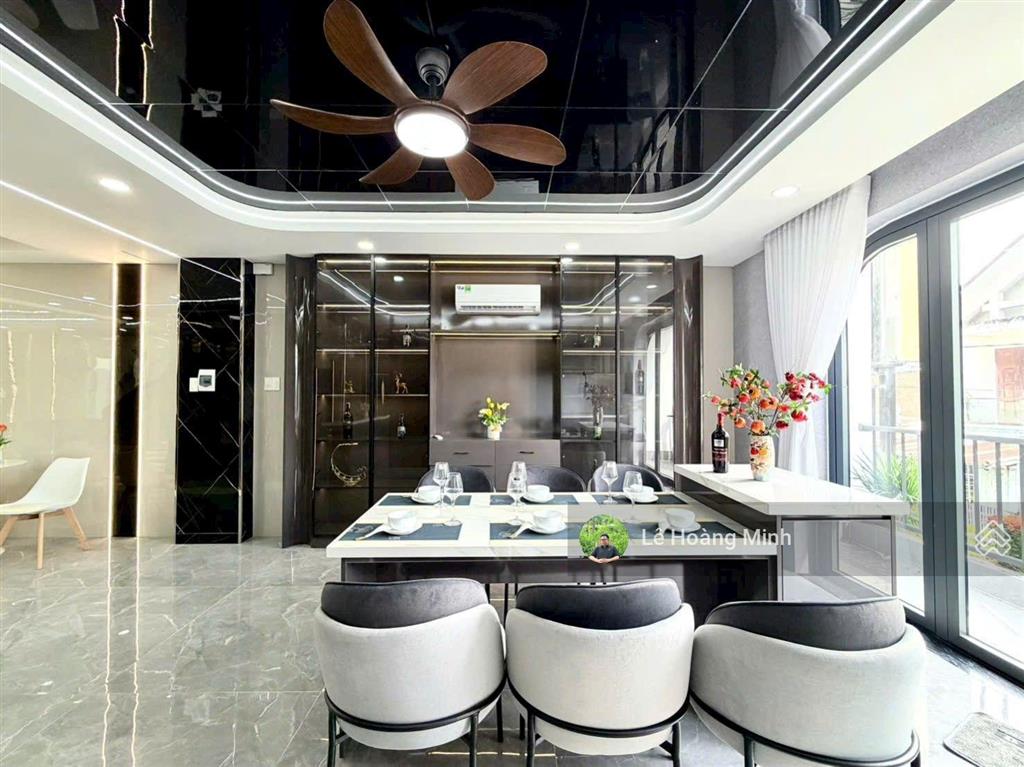 Siêu phẩm 5m x 18m. 4 tầng thang máy hẻm 8m đường thạnh xuân 25