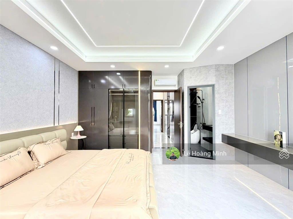 Siêu phẩm 5m x 18m. 4 tầng thang máy hẻm 8m đường thạnh xuân 25