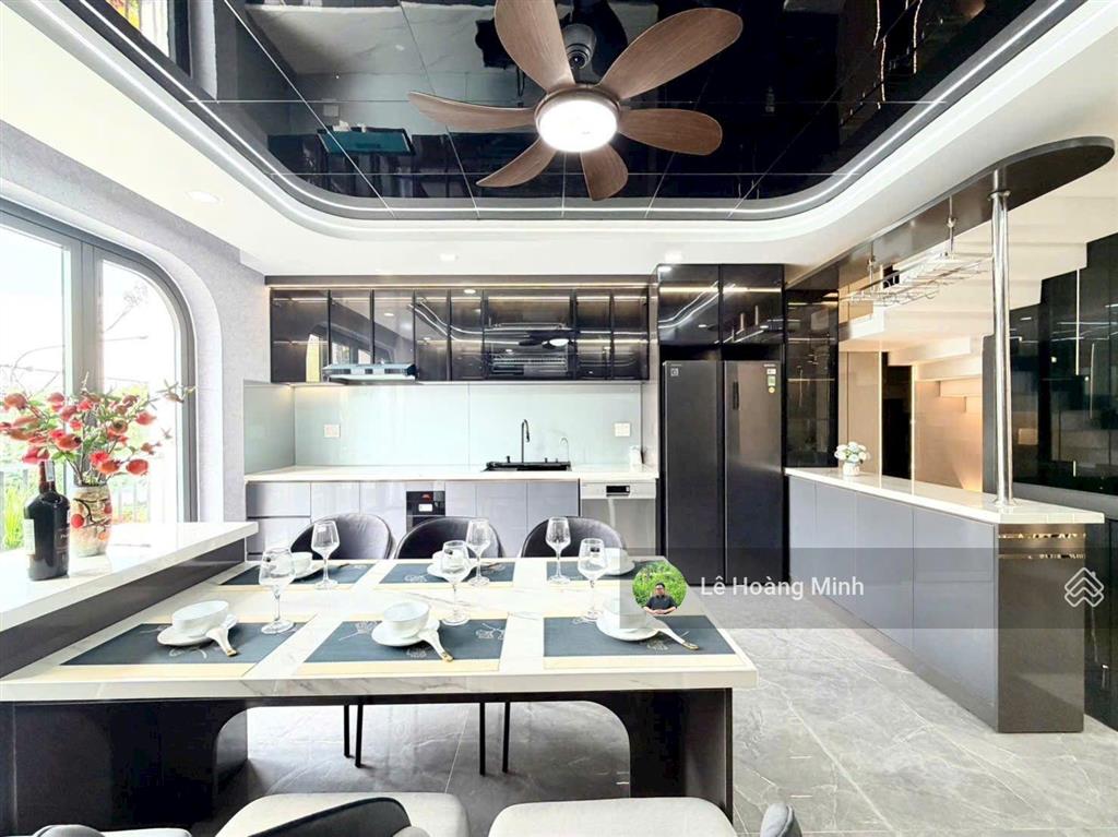 Siêu phẩm 5m x 18m. 4 tầng thang máy hẻm 8m đường thạnh xuân 25