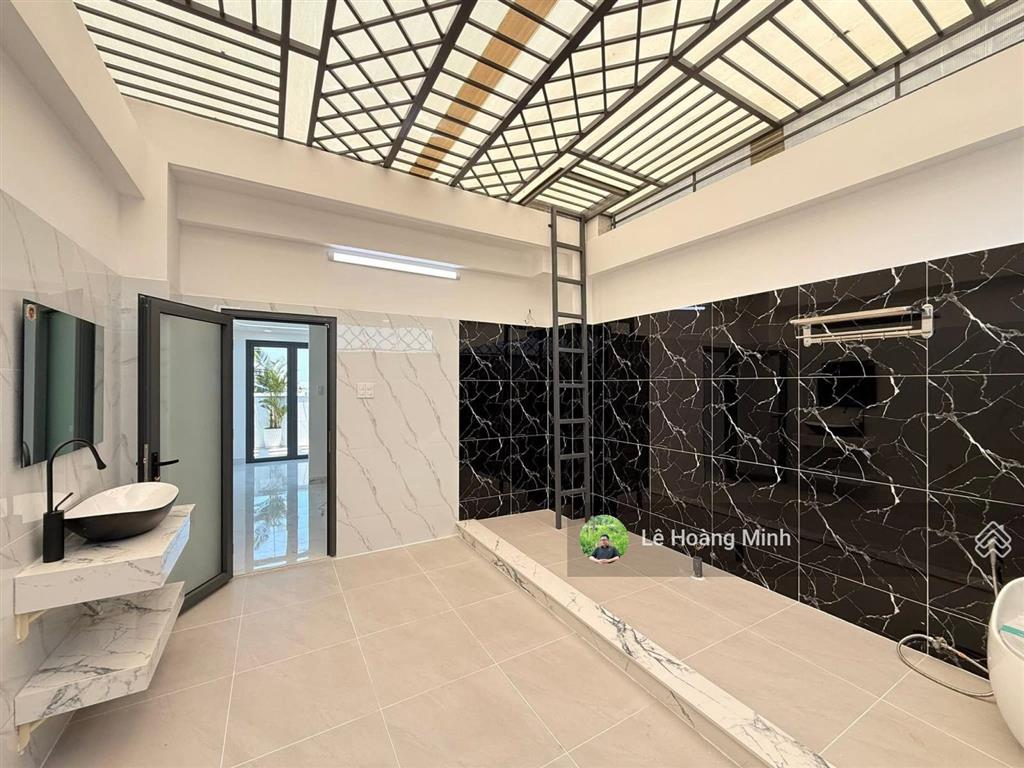 Siêu phẩm 4m x 18m. 4 tầng. có thang máy hẻm nhựa 6m thông 1/ đường thạnh xuân 38
