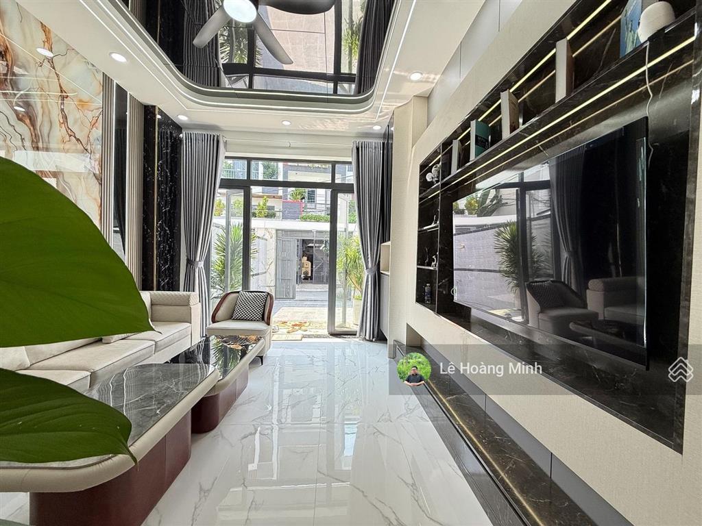 Siêu phẩm 4m x 25m. 3 tầng sân vườn hẻm nhựa 8m thông đường tô ngọc vân