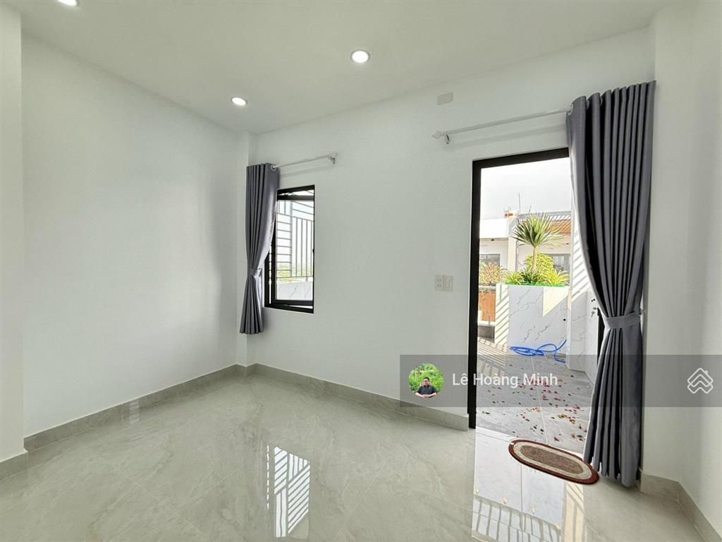Siêu phẩm 5m x 15m. 4 tầng có thang máy hẻm nhựa 6m đường lê thị riêng. gần nhà máy bia tiger