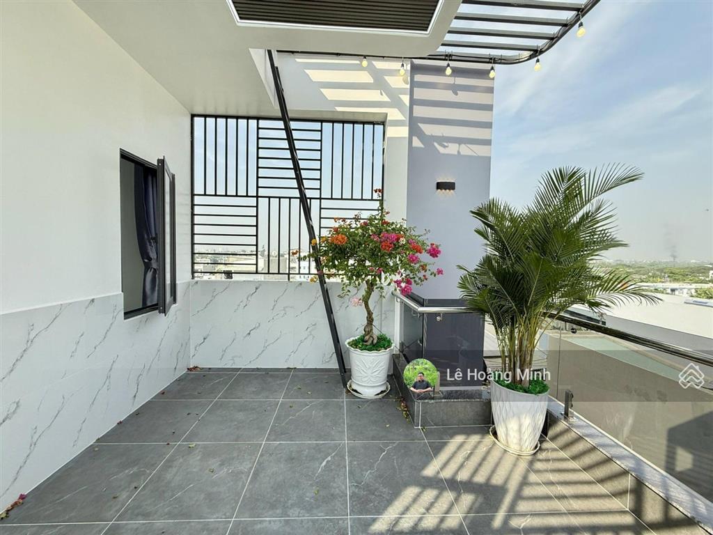 Siêu phẩm 5m x 15m. 4 tầng có thang máy hẻm nhựa 6m đường lê thị riêng. gần nhà máy bia tiger