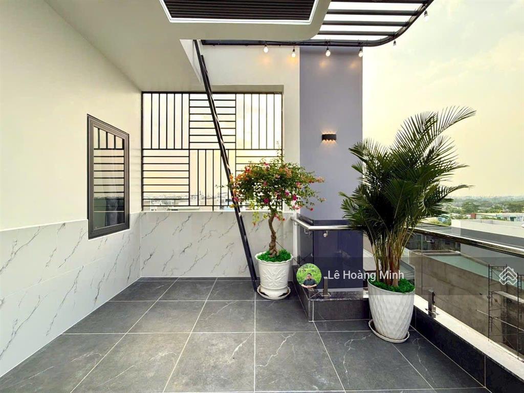 Siêu phẩm 5m x 15m. 4 tầng có thang máy hẻm nhựa 6m đường lê thị riêng. gần nhà máy bia tiger