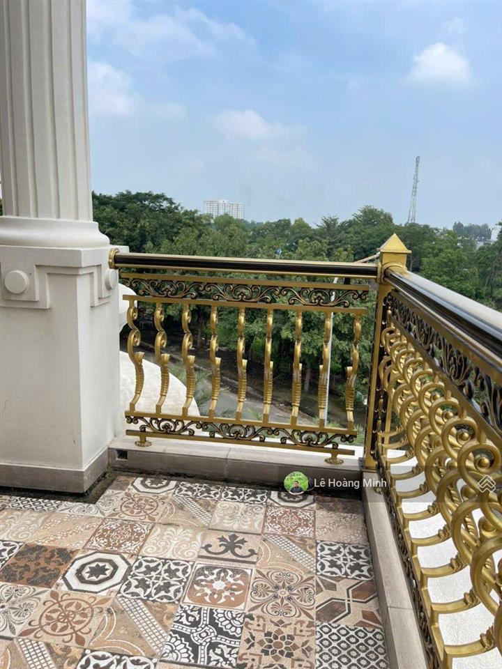 Biệt thự đẹp 255m2 4 tầng có thang máy view sông góc 2mt đường 25m khu biệt thự phú nhuận. q12