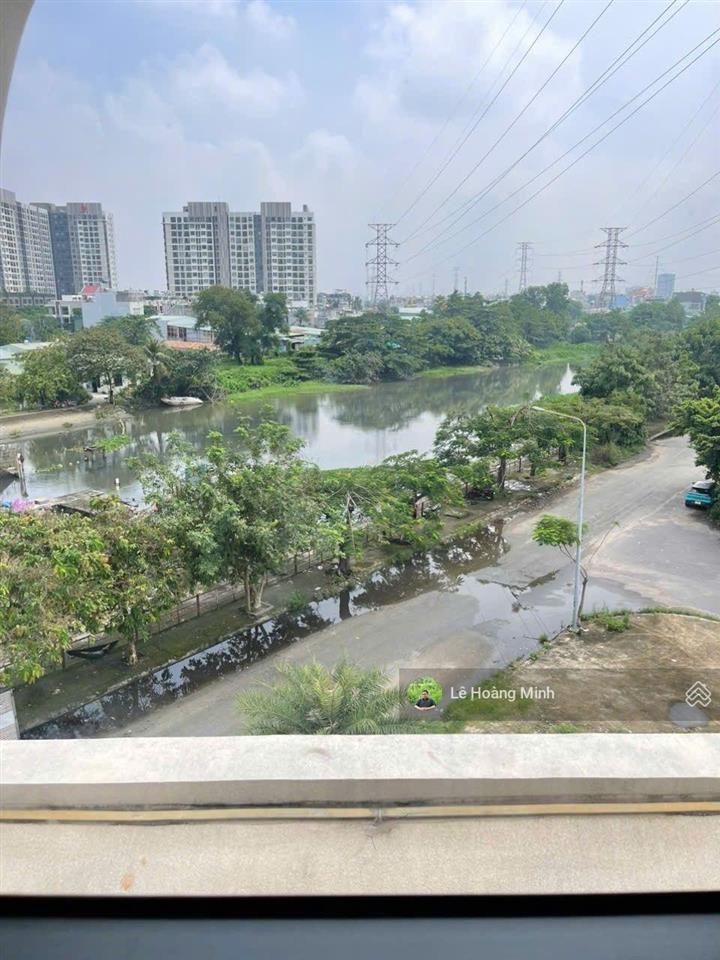 Biệt thự đẹp 255m2 4 tầng có thang máy view sông góc 2mt đường 25m khu biệt thự phú nhuận. q12