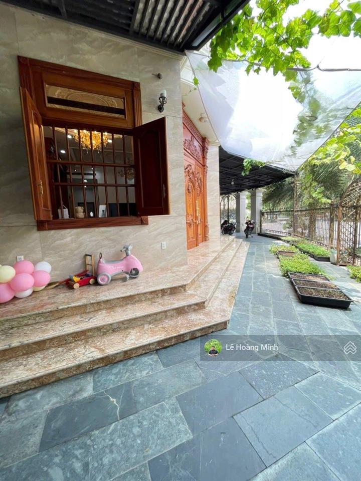 Biệt thự đẹp 255m2 4 tầng có thang máy view sông góc 2mt đường 25m khu biệt thự phú nhuận. q12