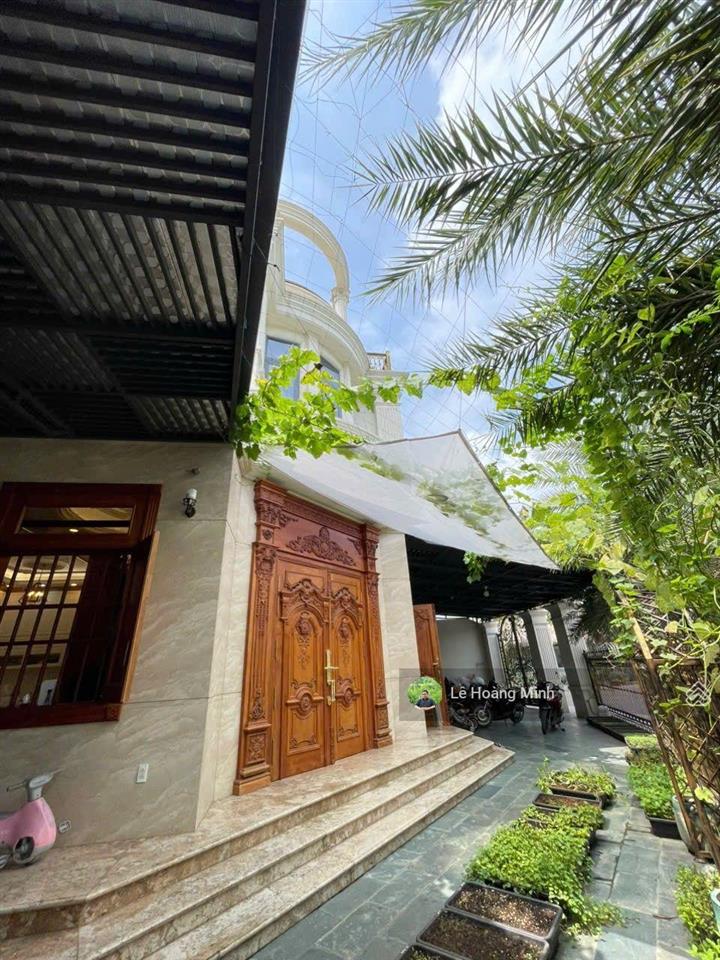 Biệt thự đẹp 255m2 4 tầng có thang máy view sông góc 2mt đường 25m khu biệt thự phú nhuận. q12