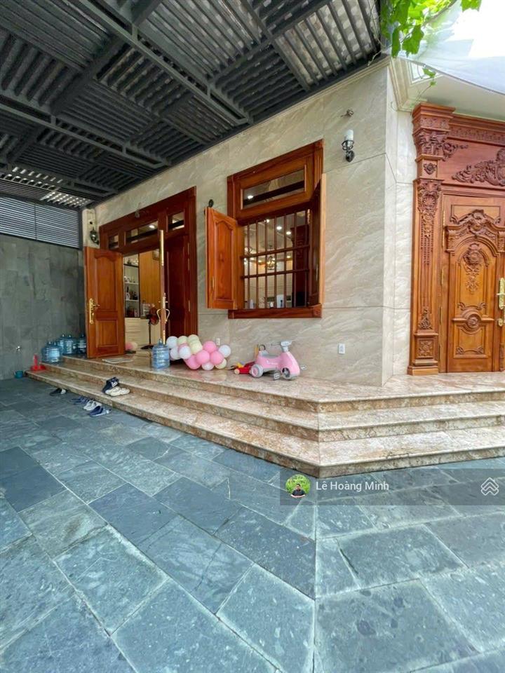 Biệt thự đẹp 255m2 4 tầng có thang máy view sông góc 2mt đường 25m khu biệt thự phú nhuận. q12