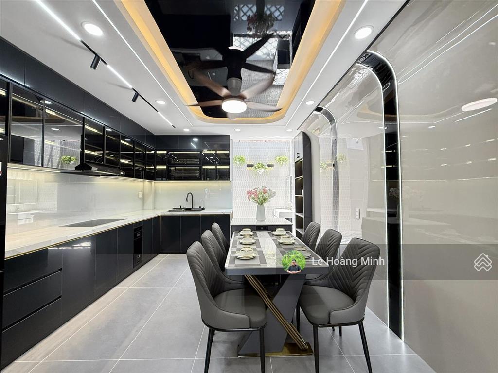 Siêu phẩm 4m x 16m. 4 tầng có thang máy và ô chờ hẻm rộng 14m. khu vip đường thới an 16