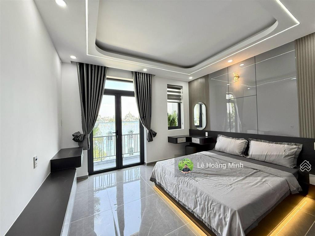 Siêu phẩm 4m x 16m. 4 tầng có thang máy và ô chờ hẻm rộng 14m. khu vip đường thới an 16