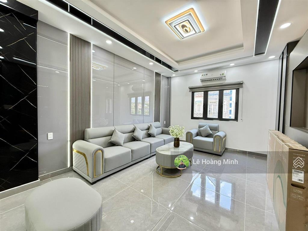 Siêu phẩm 4m x 16m. 4 tầng có thang máy và ô chờ hẻm rộng 14m. khu vip đường thới an 16