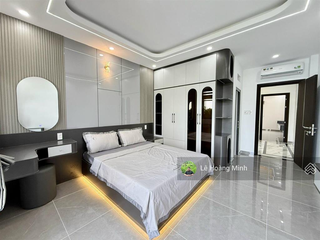 Siêu phẩm 4m x 16m. 4 tầng có thang máy và ô chờ hẻm rộng 14m. khu vip đường thới an 16