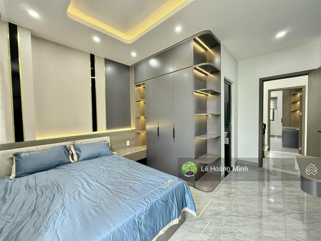 Siêu phẩm 4m x 25mn 3 tầng view sông vàm thuật hẻm 8m thông hà huy giáp