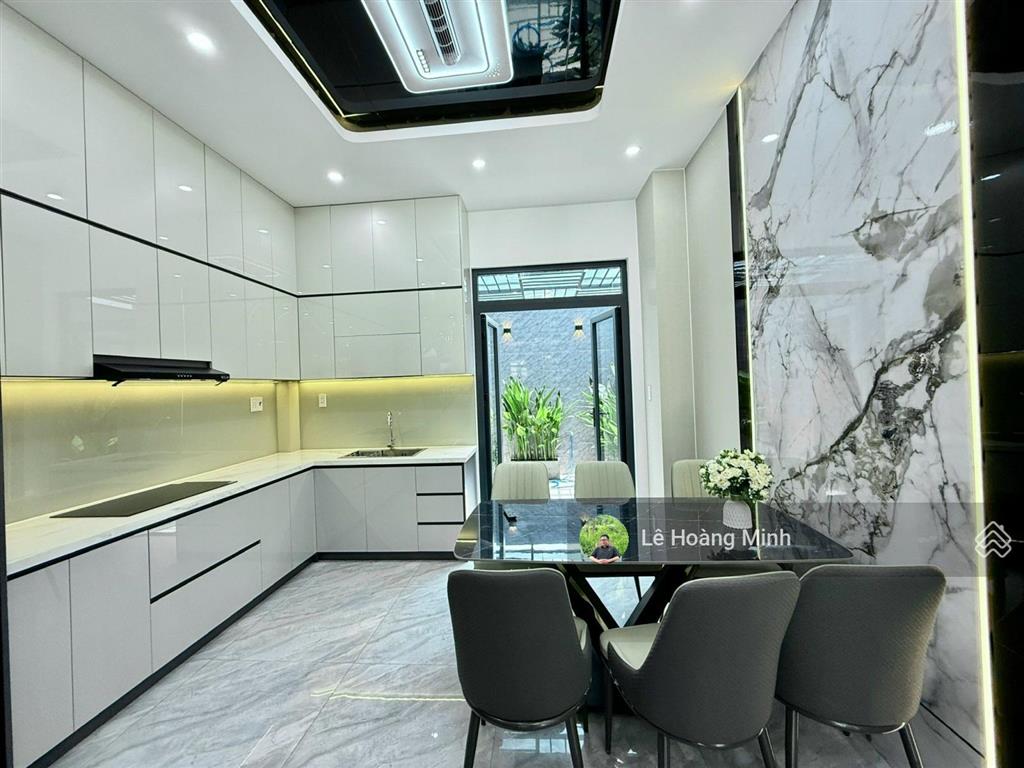 Siêu phẩm 4m x 25mn 3 tầng view sông vàm thuật hẻm 8m thông hà huy giáp