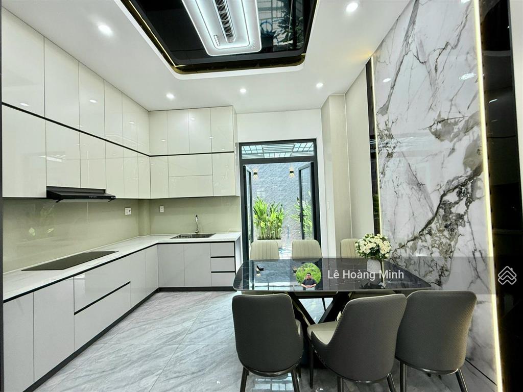 Siêu phẩm 4m x 25mn 3 tầng view sông vàm thuật hẻm 8m thông hà huy giáp