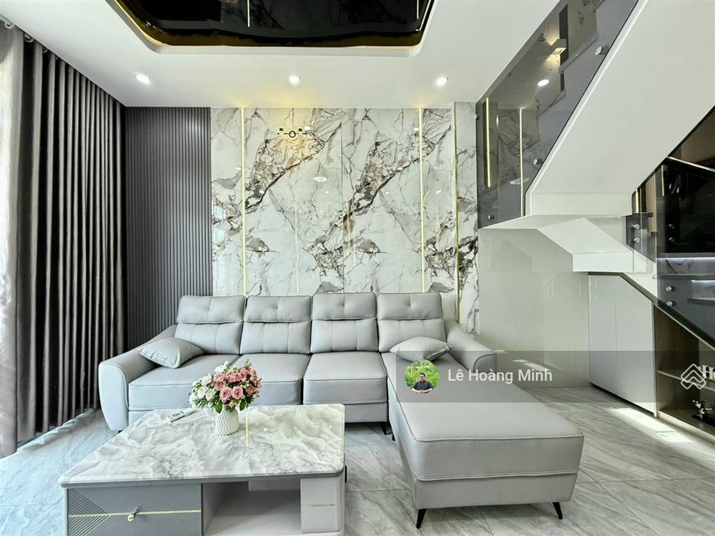 Siêu phẩm 4m x 25mn 3 tầng view sông vàm thuật hẻm 8m thông hà huy giáp