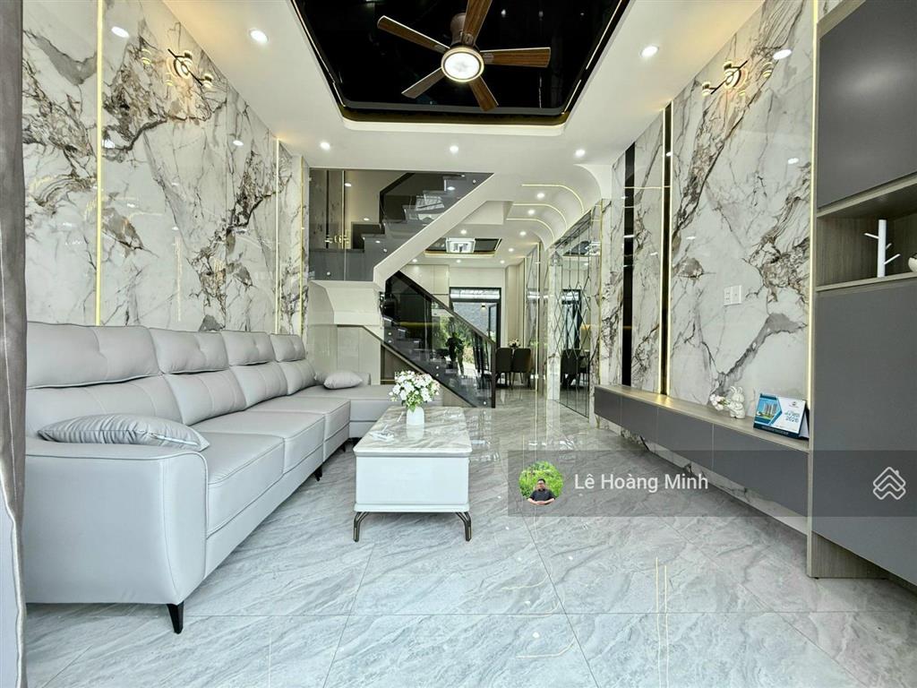 Siêu phẩm 4m x 25mn 3 tầng view sông vàm thuật hẻm 8m thông hà huy giáp