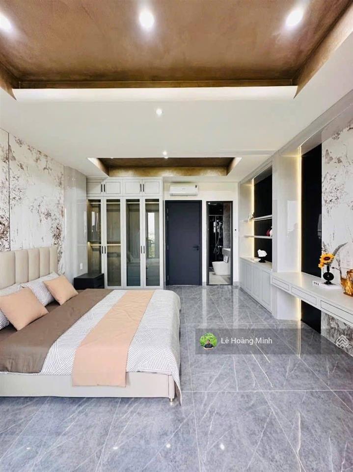 Siêu phẩm 4 tầng có thang máy và ô chờ mặt tiền nhánh đường thạnh lộc 37