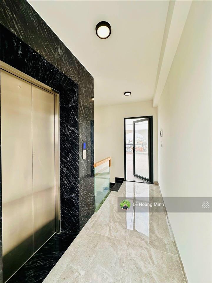 Siêu phẩm 4m x 26m. 5 tầng có thang máy mặt tiền nhánh đông hưng thuận 42. sát kdc an sương