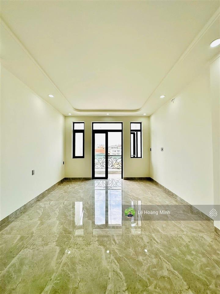 Siêu phẩm 4m x 26m. 5 tầng có thang máy mặt tiền nhánh đông hưng thuận 42. sát kdc an sương