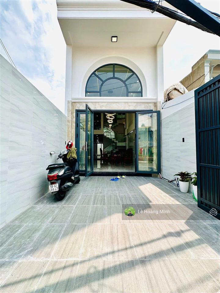 Siêu phẩm 4m x 26m. 5 tầng có thang máy mặt tiền nhánh đông hưng thuận 42. sát kdc an sương